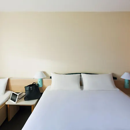 Lille D'ascq De Otel